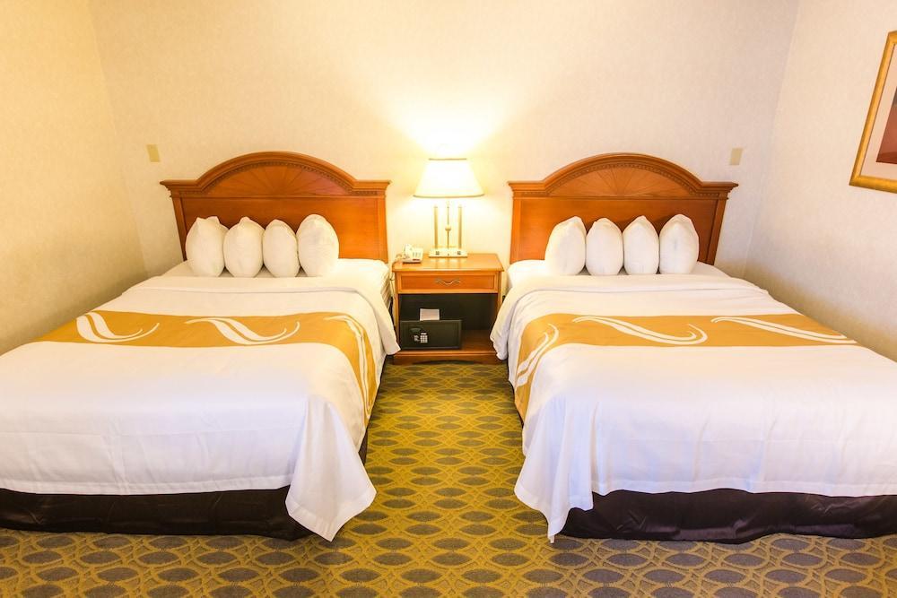 Quality Inn & Suites University Laramie Εξωτερικό φωτογραφία