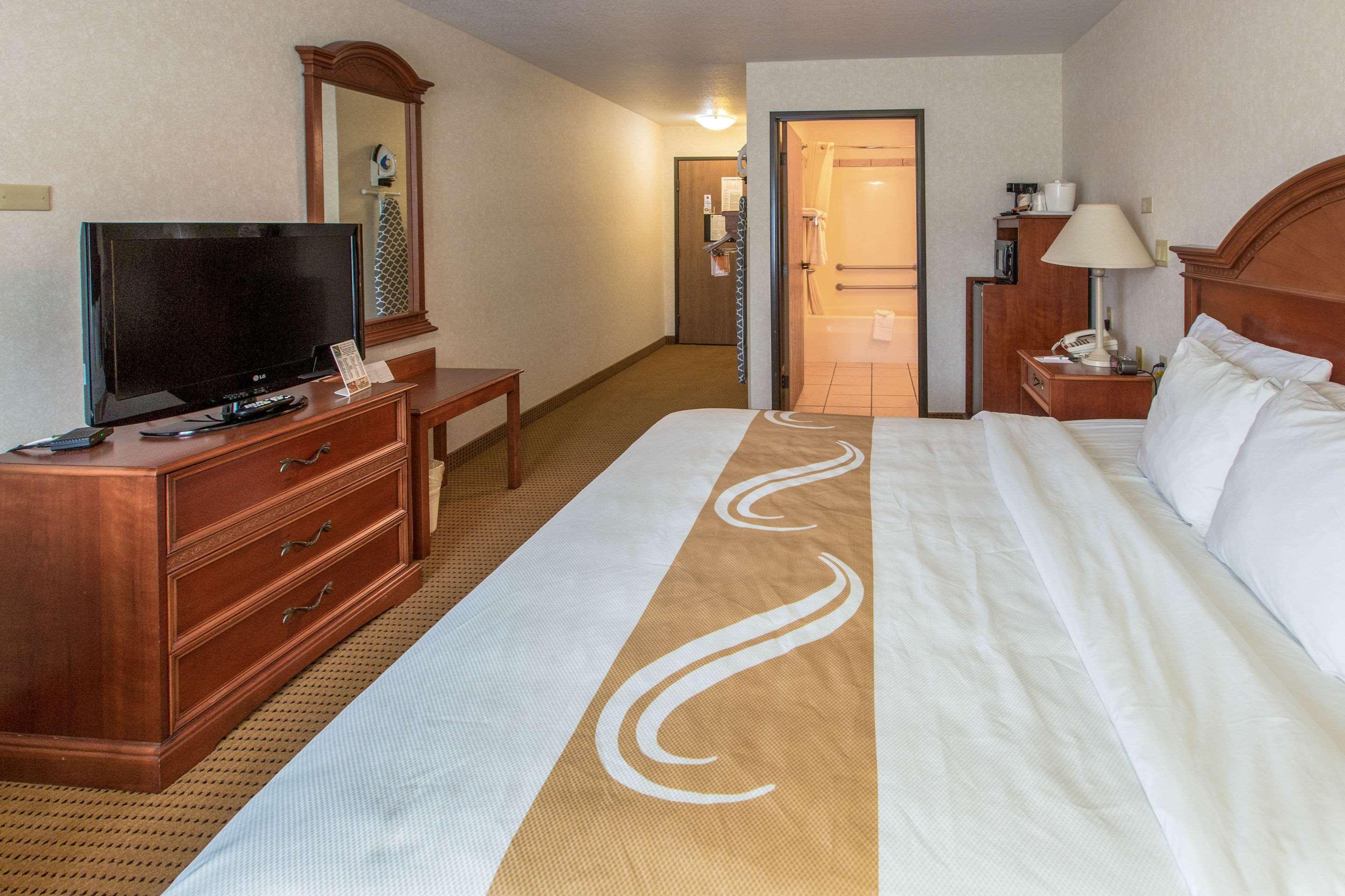 Quality Inn & Suites University Laramie Εξωτερικό φωτογραφία